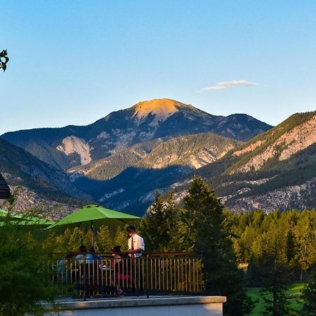 Headwaters Lodge At Eagle Ranch Resort Invermere Esterno foto