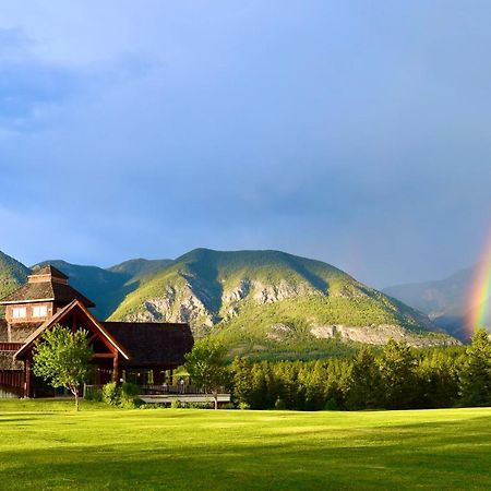 Headwaters Lodge At Eagle Ranch Resort Invermere Esterno foto