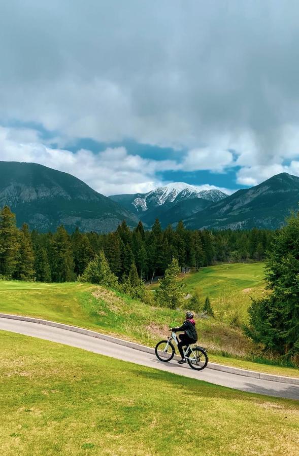 Headwaters Lodge At Eagle Ranch Resort Invermere Esterno foto